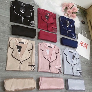 Bộ ngủ lụa thích hợp mặc nhà vừa nhẹ nhàng, kín đáo và rất gọn gàng. Đủ sz cho các nàng từ 40- 60kg