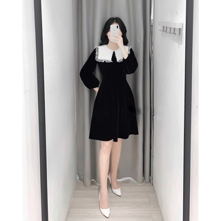 Váy nhung cổ phối ren