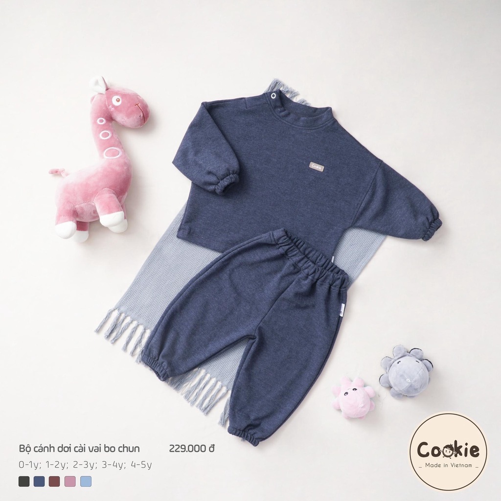 Bộ quần áo dài tay Cookie nỉ cánh dơi cài vai bo chun