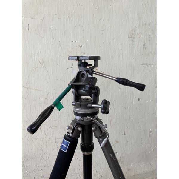 Tripod Gitzo siêu khủng - made in french