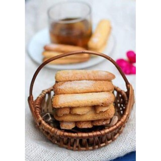 Bánh sampa làm đế bánh tiramisu, trang trí bánh