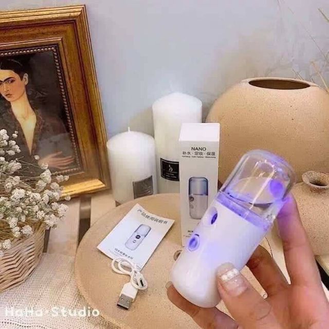 Máy Phun Sương Nano Mini Cầm Tay Tạo Cảm Giác Dịu Nhẹ, Mát Mẻ Cung Cấp Độ Ẩm Cho Da Giữa Mùa Hè Nắng Nóng | BigBuy360 - bigbuy360.vn