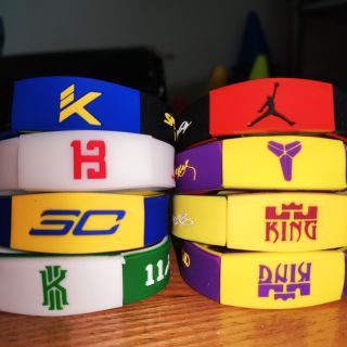 Vòng tay bóng rổ NBA 3