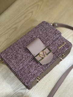 Set phụ kiện làm túi khoá V