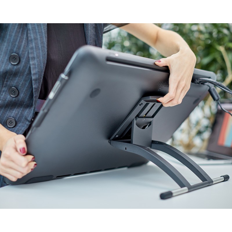 Bảng vẽ màn hình Wacom Cintiq 22 (DTK-2260)