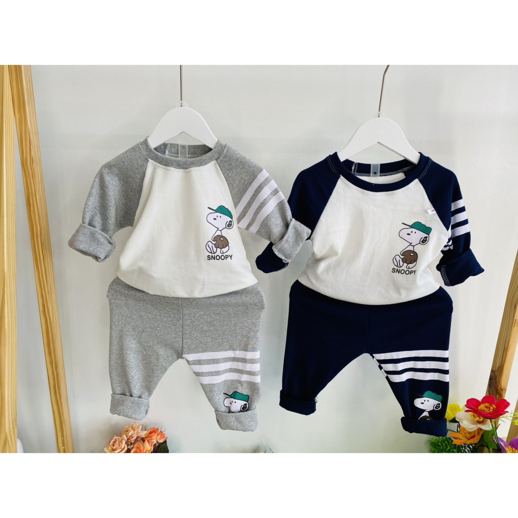 Set bộ quần áo dành cho bé trai và bé gái 1-5 tuổi ( 7-17kg) mẫu SNOOPY. Chất liệu nỉ dày dặn, giữ ấm cực tốt