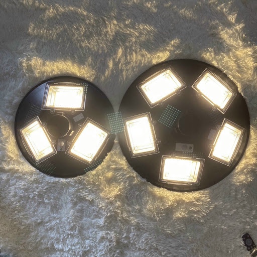 Đèn Sân Vườn Năng Lượng Mặt Trời 500W ánh Sáng Vàng Cao Cấp Siêu Sáng, 10 Khoang, pin 30.000 mah, BH đến 2 năm