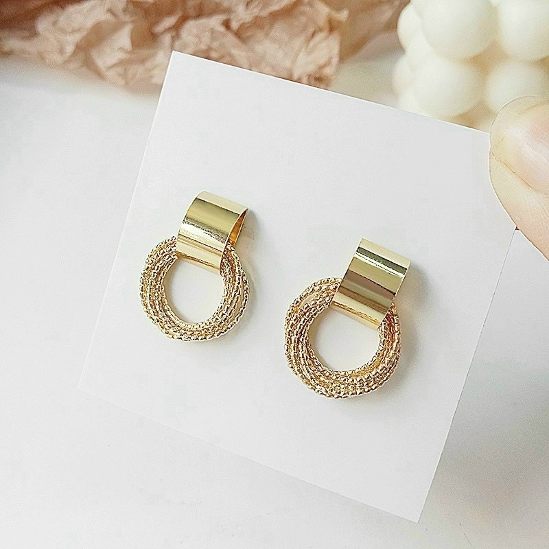 Bông Tai Phong Cách Hàn Quốc Tròn Vàng Siêu Xinh kt 2,4cm
