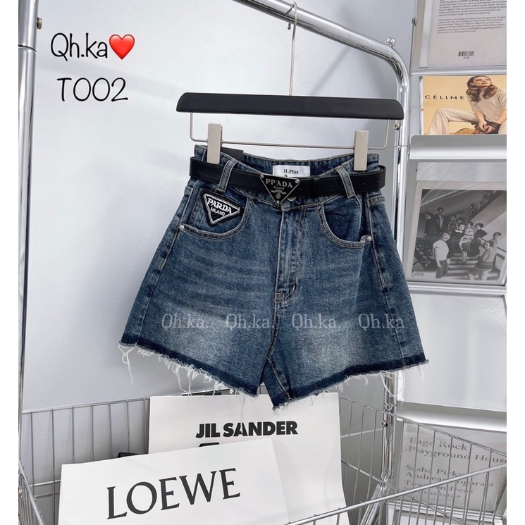 Quần sooc bò đai prada