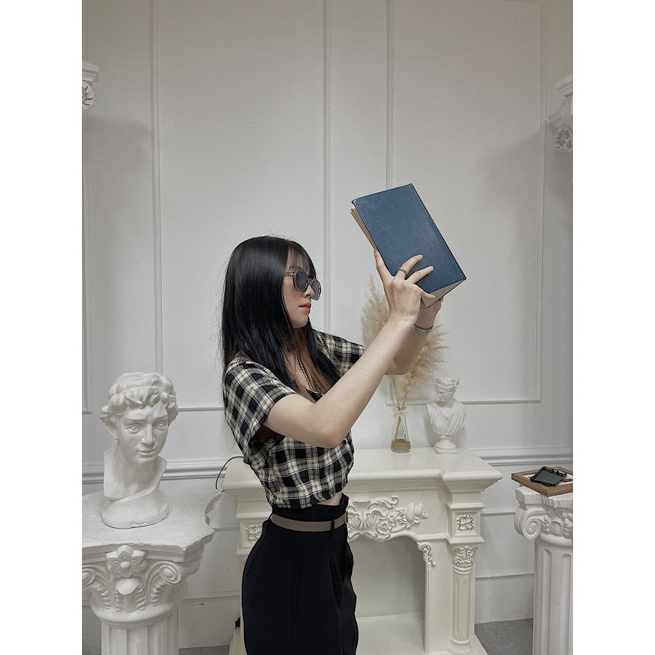 Áo croptop caro đen trắng Nhisnhis C3