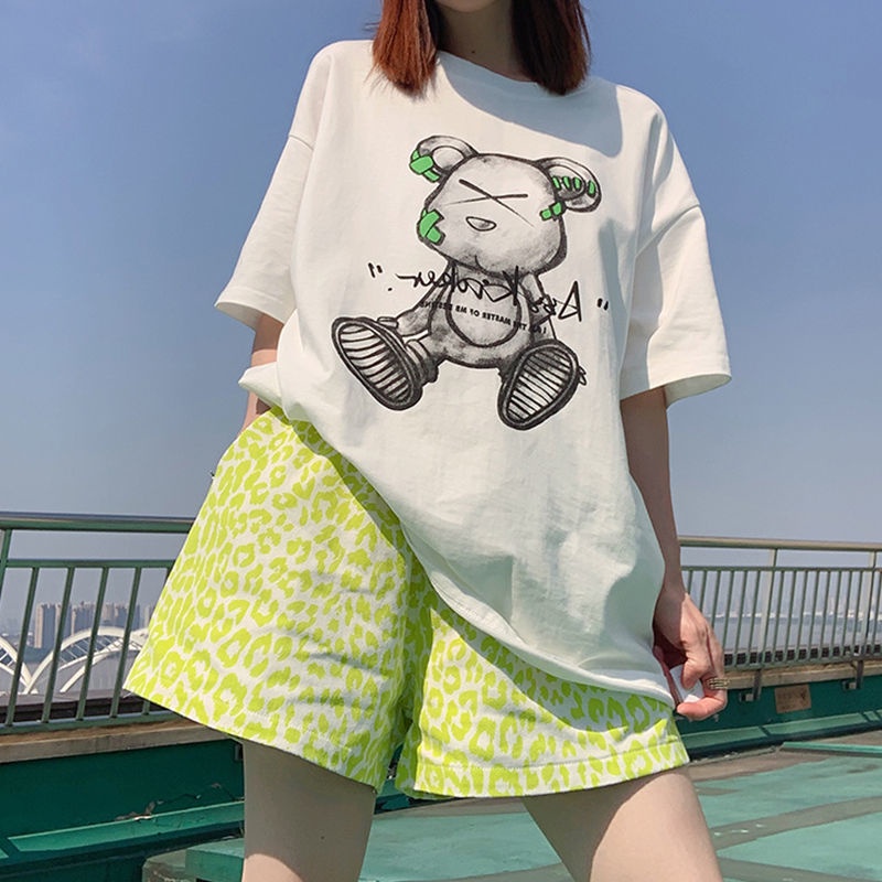 Quần Short Dáng Chữ A Ống Rộng In Họa Tiết Da Báo Màu Xanh Lá Dạ Quang Thời Trang Xu Hướng Truyền Thống Chất Lượng Cao Hàng Mới Dành Cho Bạn Nữ
