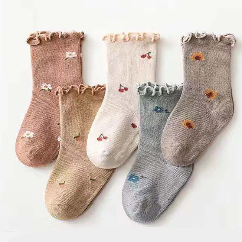 Set 5 đôi tất cotton hoạ tiết hoa xinh xắn cho bé