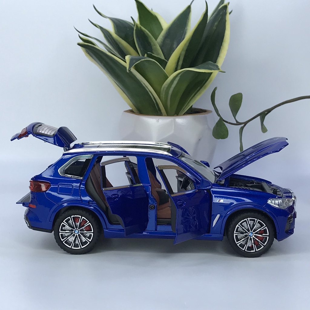 Mô hình xe ô tô BMW X5 tỷ lệ 1:24 bằng kim loại phiên bản mới ra mắt