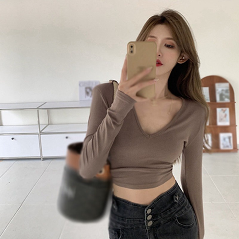 Áo Croptop Tay Dài Cổ Chữ V Màu Sắc Thanh Lịch