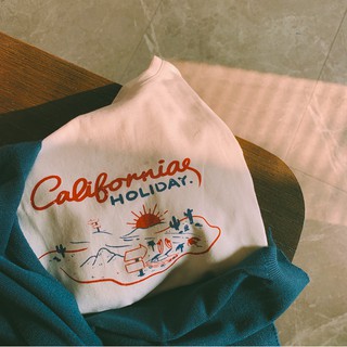 𝗺𝗶𝗲 𝘀𝘁𝘂𝗱𝗶𝗼 - Áo thun California Holiday