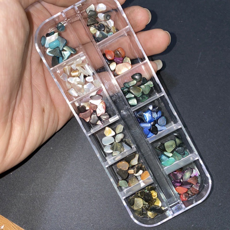 đá sỏi  trang trí móng tay