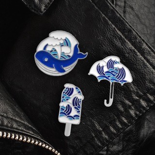 Pin ghim cài áo hình cá voi xanh
