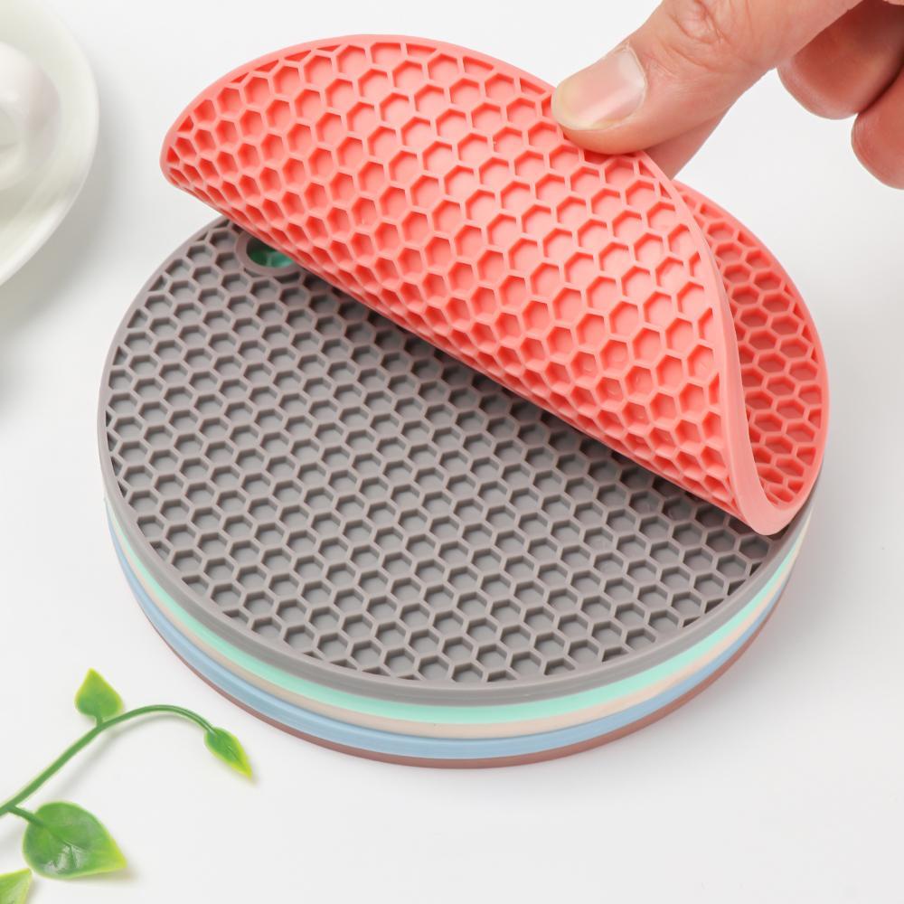 Bộ 2 Miếng Lót Nồi Bằng Silicone Cách Nhiệt Chống Trượt Đa Năng Tiện Dụng