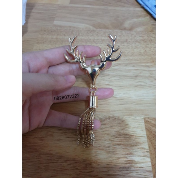 Mác Gài Nai Trang Trí