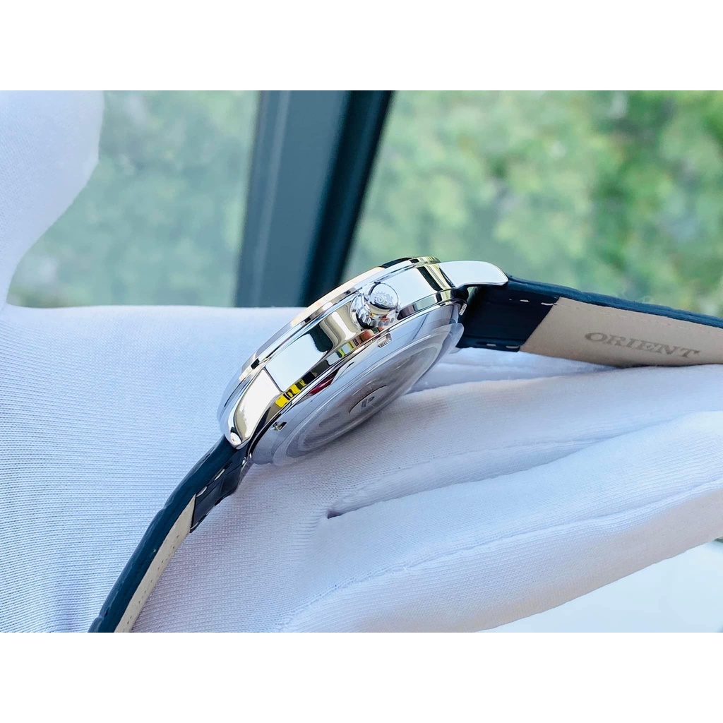 Đồng hồ nam Orient Automatic RA-AC0F11L10B xứng đáng là chiếc đồng hồ không thể thiếu trong tủ đồ của các quý ông.