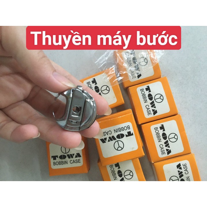 Thuyền máy bước