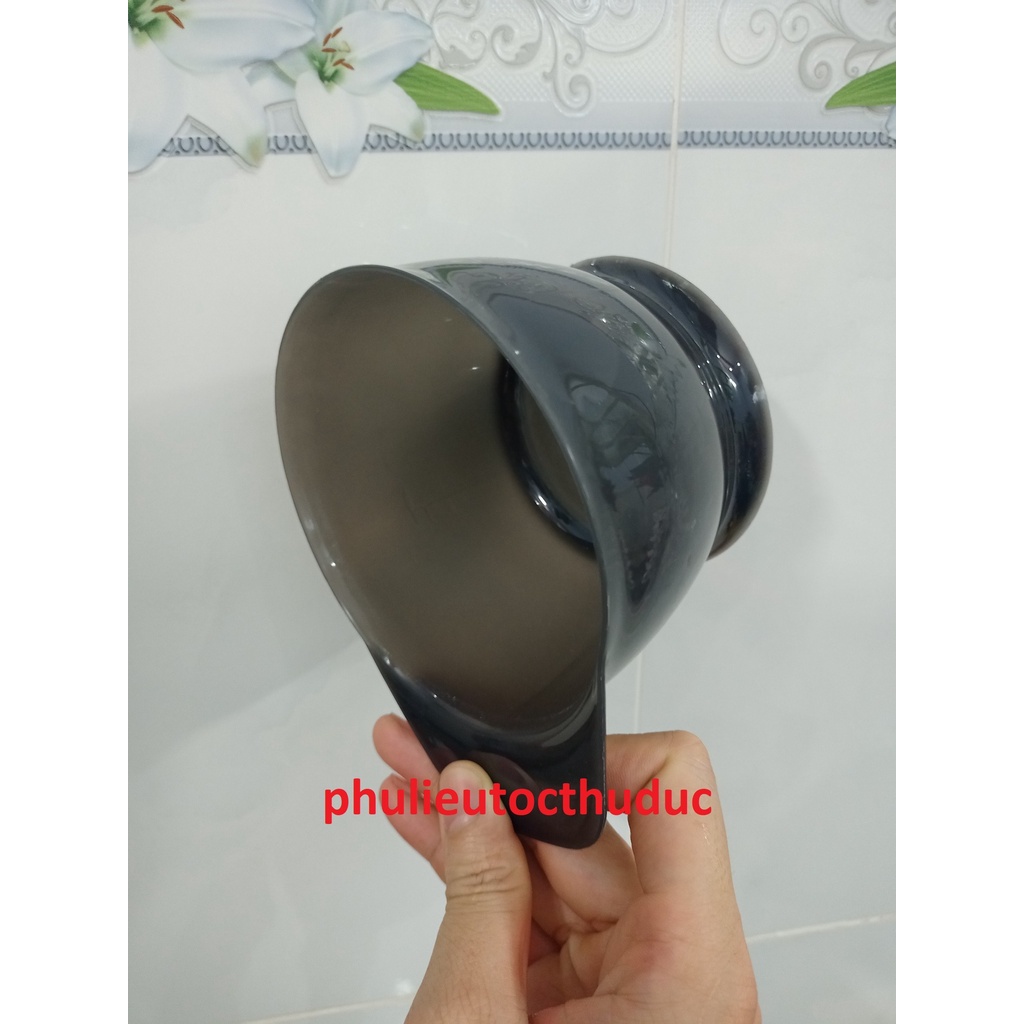 Chén nhựa tốt quay ngang đựng dung dịch nhuộm tóc - phụ liệu tóc Thủ Đức