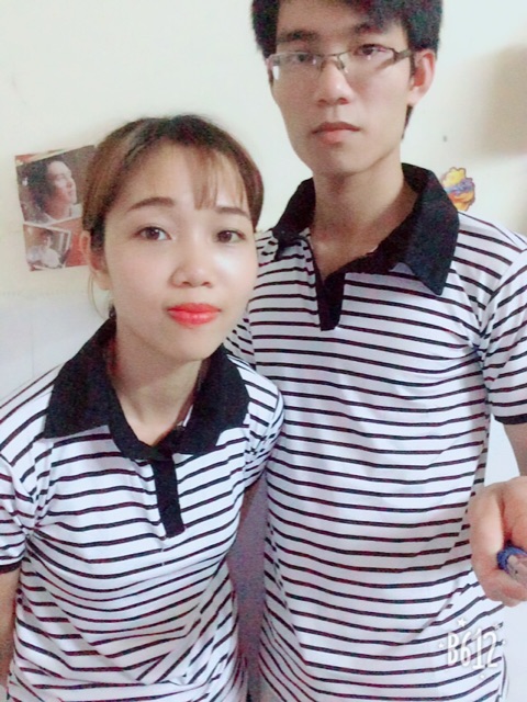 Áo đôi có cổ