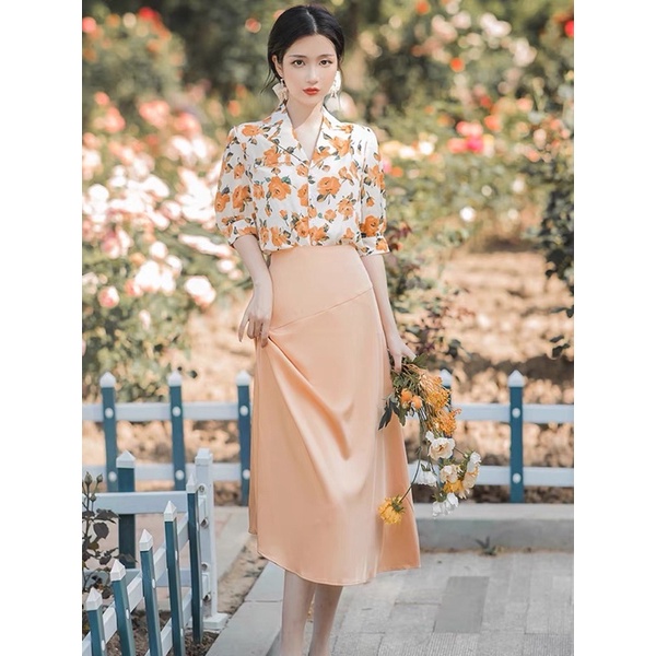 Sét áo sơ mi hoa nhí và chân váy dài cực sang( có sẵn)