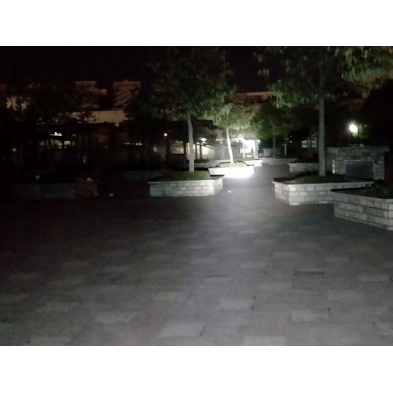 Đèn pin led đội đầu L8 kiêm sạc dự phòng siêu sáng