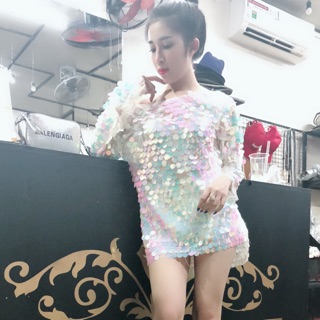 Áo From Dài Vảy Cá Lấp Lánh Bích Phương