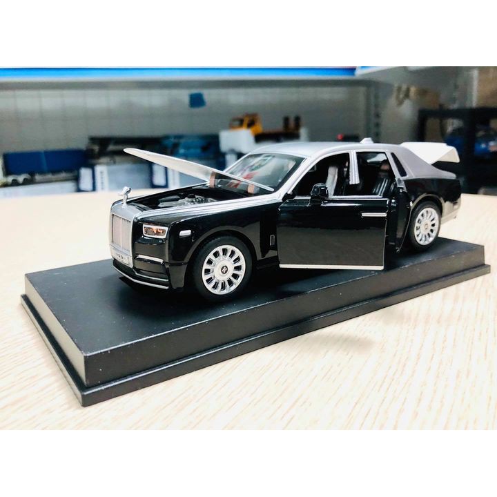 mô hình xe ô tô kim loại - Rolls Royce Phantom VIII 1:28 [Black]