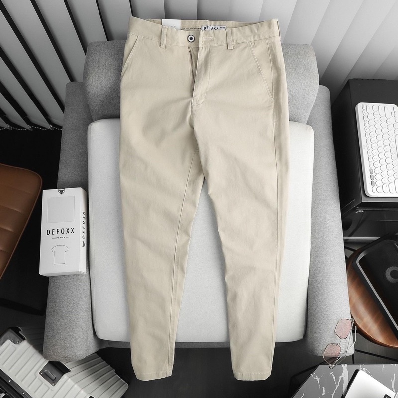 QUẦN KAKI DEFOXX MÀU KEM