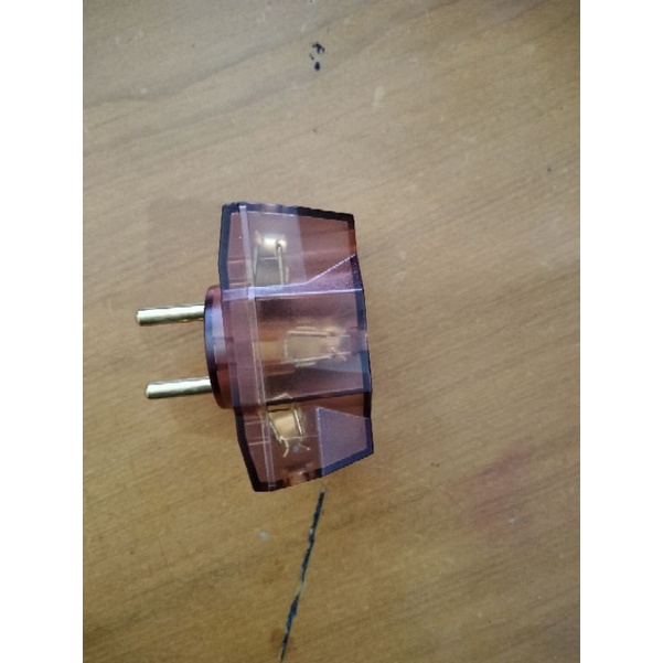 Ổ cắm chia 3 ngả tiện dụng