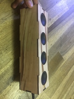 Box gỗ 5mm 2 lỗ loa,2 cộng hưởng