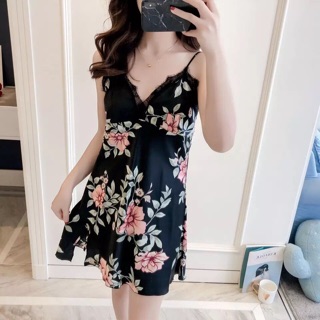 Váy ngủ 2 dây hoa phi lụa ( sẵn )