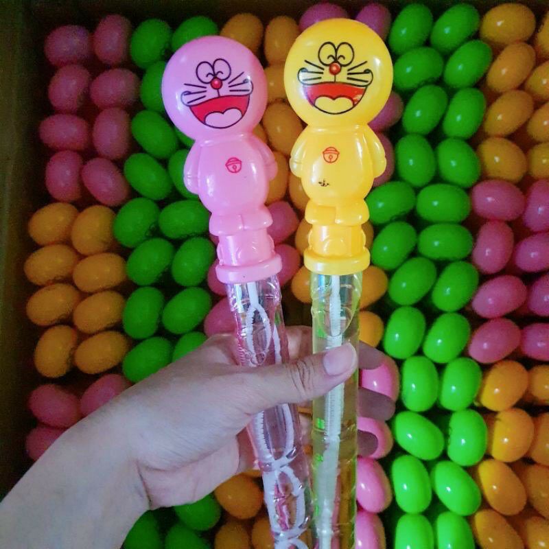 Que thổi bong bóng xà phòng cho bé