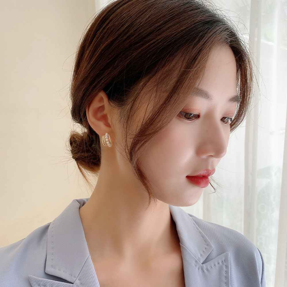 Khuyên Tai Nữ Trang Dáng Dài Tạo Hình Độc Đáo