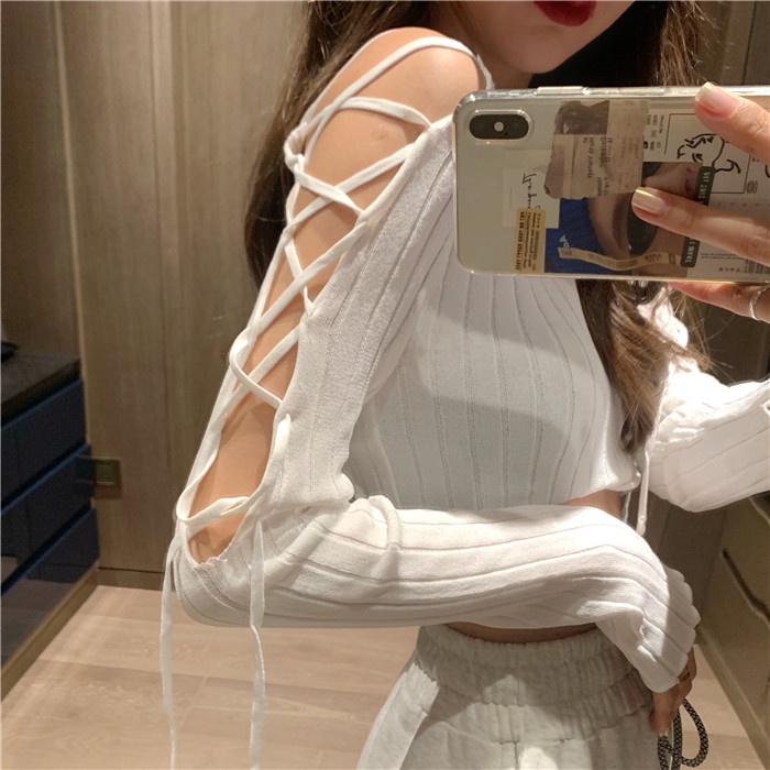 QKOOLE  Áo Dệt Kim Tay Dài Hở Vai Màu Sắc Trơn Phong Cách Hàn Quốc Dành Cho Nữ áo khoác áo croptop