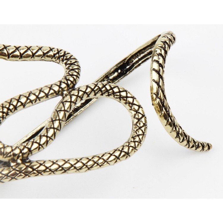 Vòng tay hình rắn cá tính độc đáo