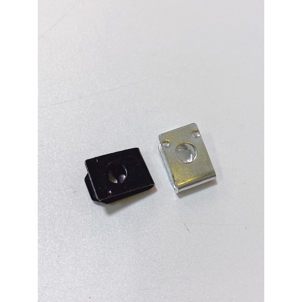 Pát kẹp ren xoắn 4li 5li dàn áo Yamaha Honda màu trắng, pát kẹp răng thưa màu đen