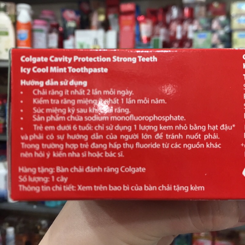 Kem đánh răng Colgate ngừa sâu răng chắc khoẻ 225g(tặng bàn chải)