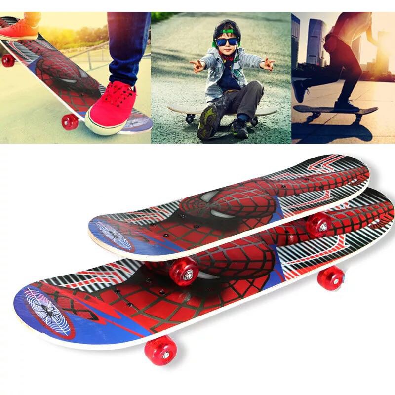 Ván Trượt Thể Thao Skateboard Trẻ Em Họa Tiết Hoạt Hình Người Nhện Ô Tô VT268