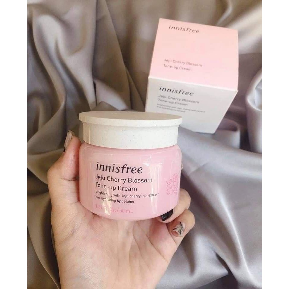 KEM INNISFREE JEJU CHERRY BLOSSOM TONE - UP CREAM