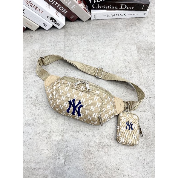Túi đeo chéo MLB NEWYORK MONOGRAM MÀU KEM, chất vải Canvas chống thấm nước, có kèm túi nhỏ thời trang , chuẩn xịn