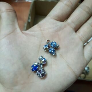 Mặt dây chuyền hạt đá nhiều mặt đá
