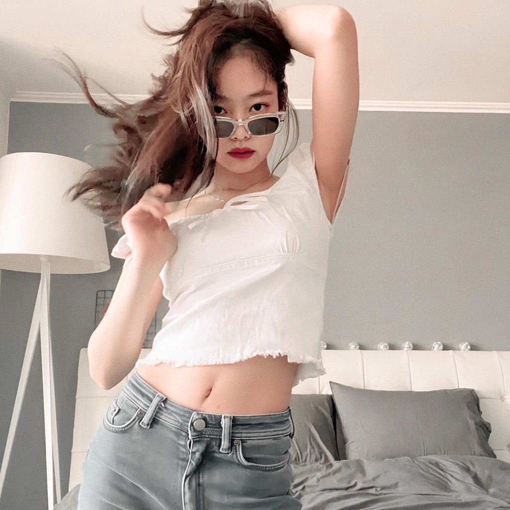 Kính Mắt Jennie Thời trang Hàn Quốc Hot Trend Mắt Mèo Chống Chói Chống Lóa Chống UV Siêu Rẻ Black Pink jeny