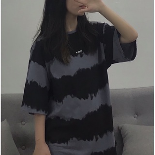 Áo thun DyeTie hoạ tiết kẻ ngang Vstyle.