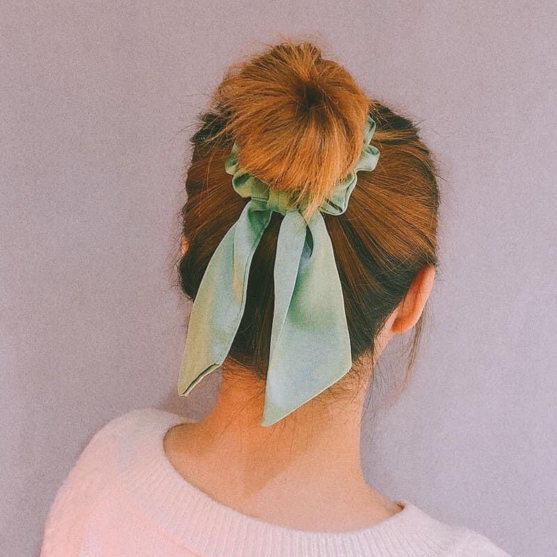 Scrunchies thắt nơ dài phong cách Hàn Quốc