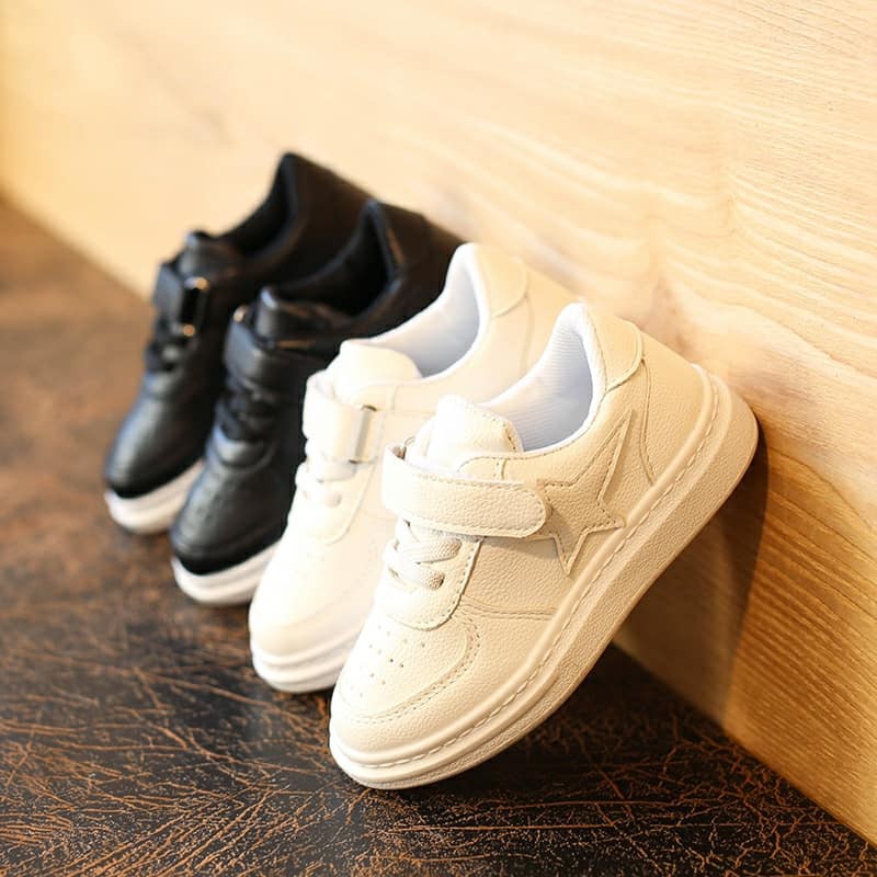 Giày Thể Thao học sinh bé trai và bé gái