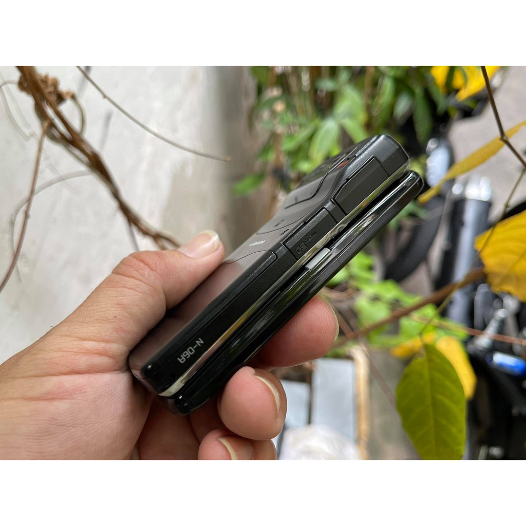 Điện thoại NEC N-06A màu đen